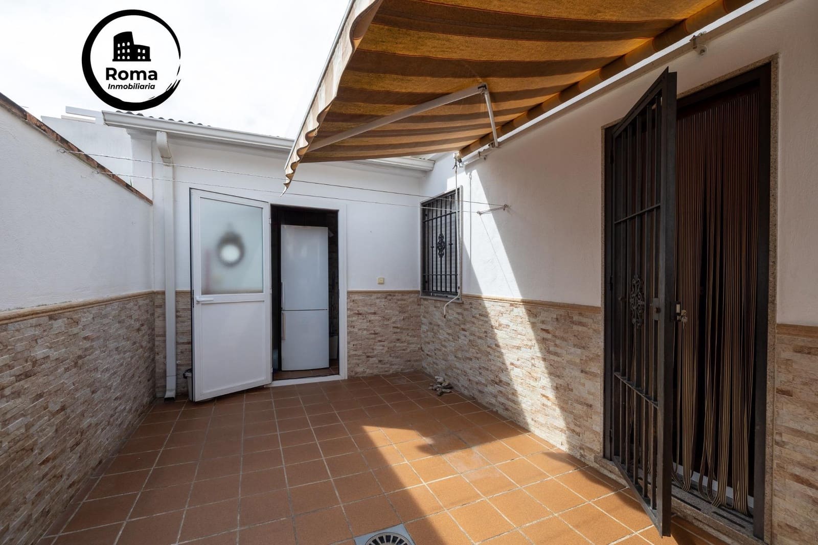 3 sovrum Radhus till salu i Peligros med garage - 229 000 € (Ref: 9648331)