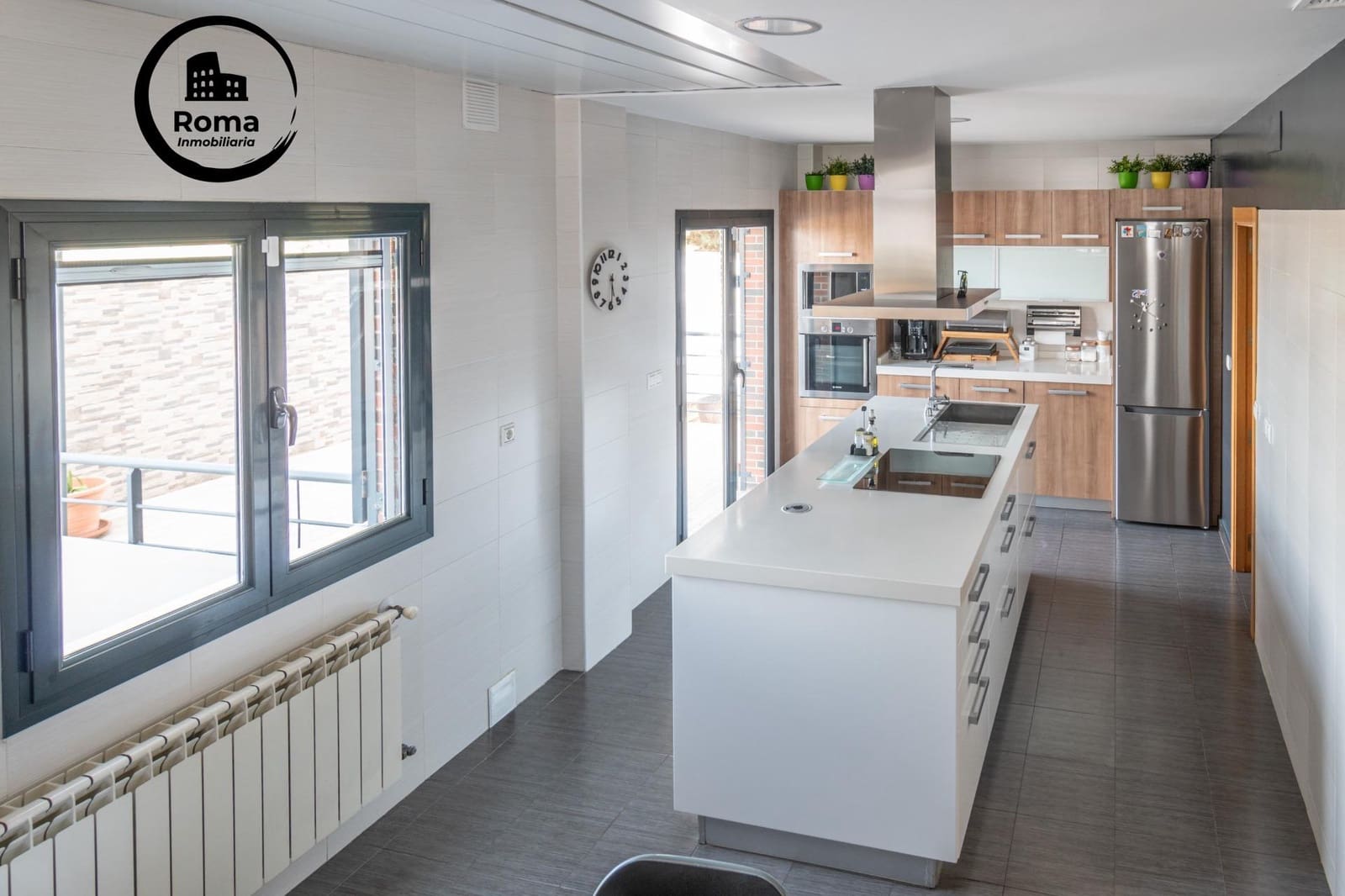 4 sypialnia Willa na sprzedaż w Alhendin z basenem garażem - 449 000 € (Ref: 9652147)