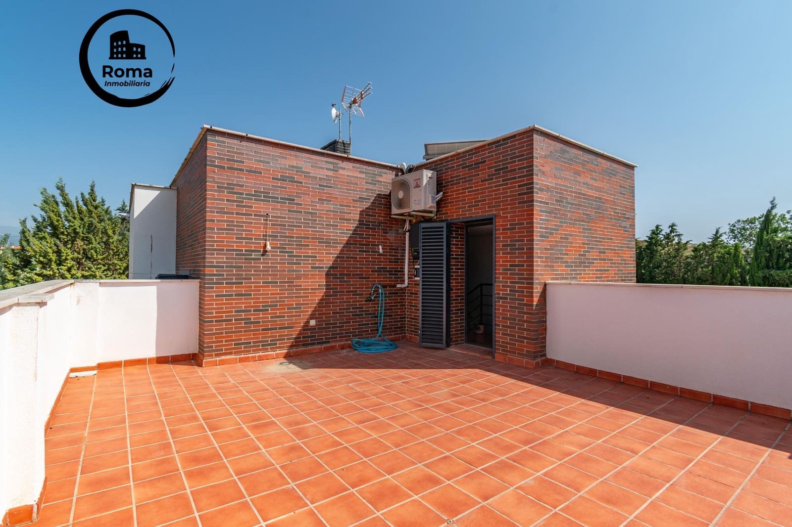 4 sypialnia Willa na sprzedaż w Alhendin z basenem garażem - 449 000 € (Ref: 9652147)