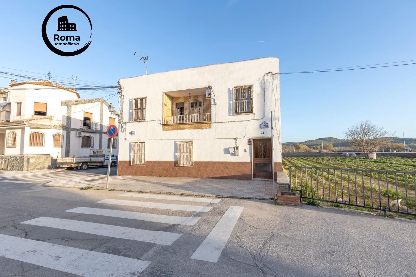 3 chambre Villa/Maison à vendre à Huetor Tajar avec garage - 170 000 € (Ref: 9652149)