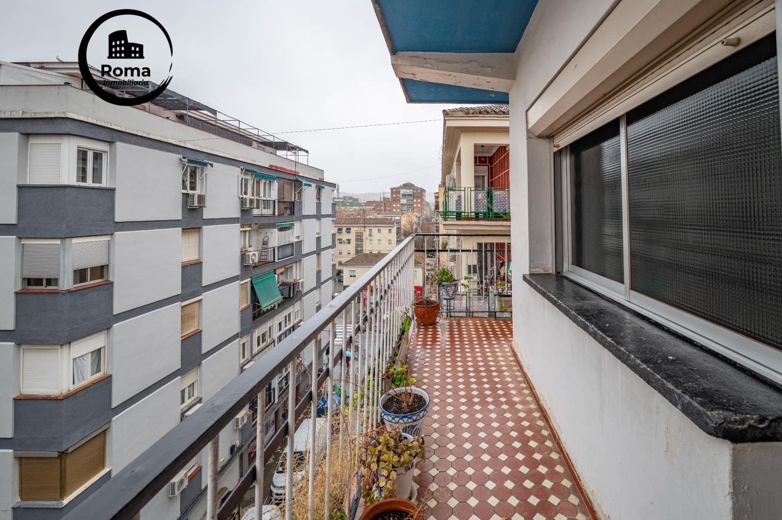 Piso de 3 habitaciones en Granada ciudad en venta - 198.000 € (Ref: 9652150)