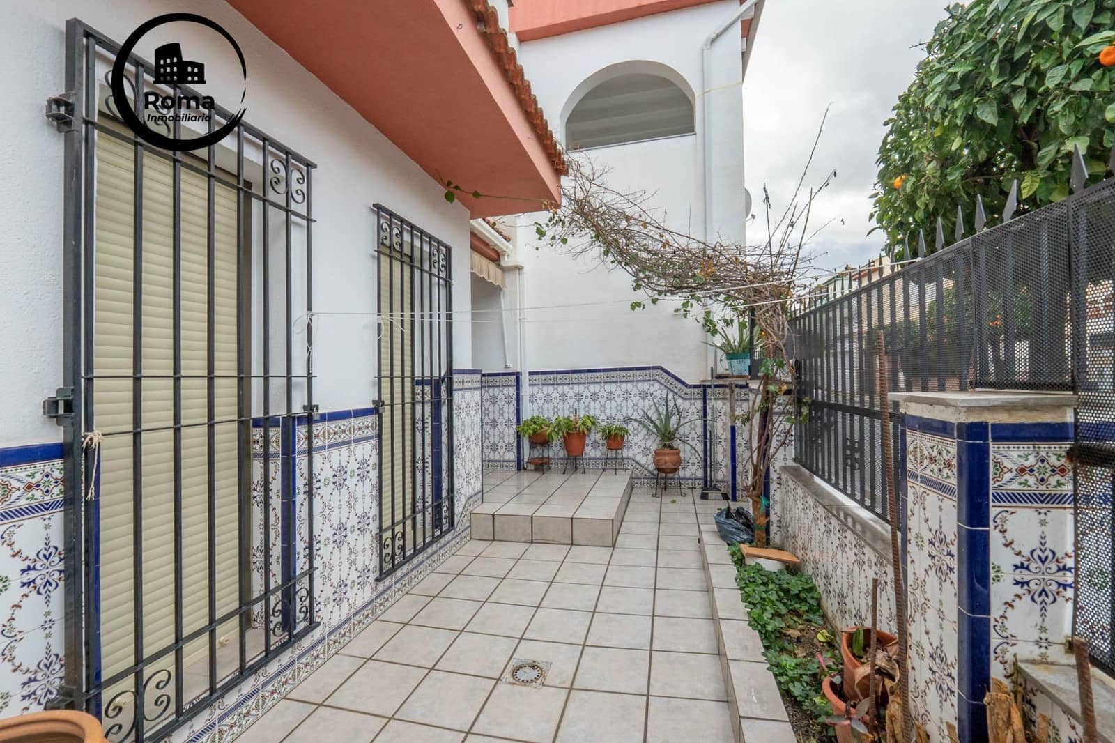 4 chambre Villa/Maison Mitoyenne à vendre à Santa Fe avec garage - 220 000 € (Ref: 9652151)