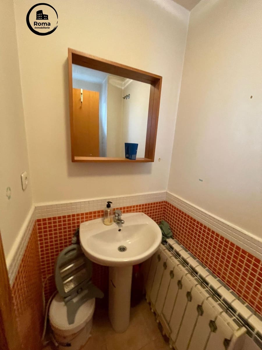 2 bedroom Flat for sale in Sierra Nevada with pool garage - € 170,000 (Ref: 9652155)