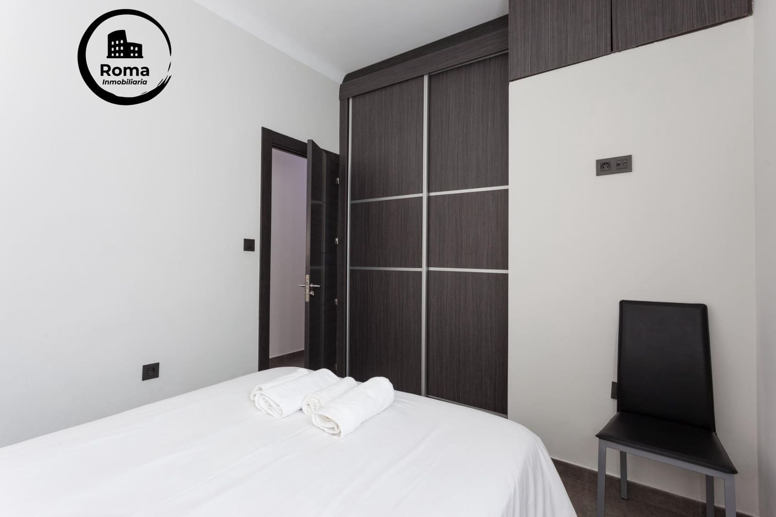 Apartamento de 15 habitaciones en Granada ciudad en venta - 1.175.000 € (Ref: 9652169)