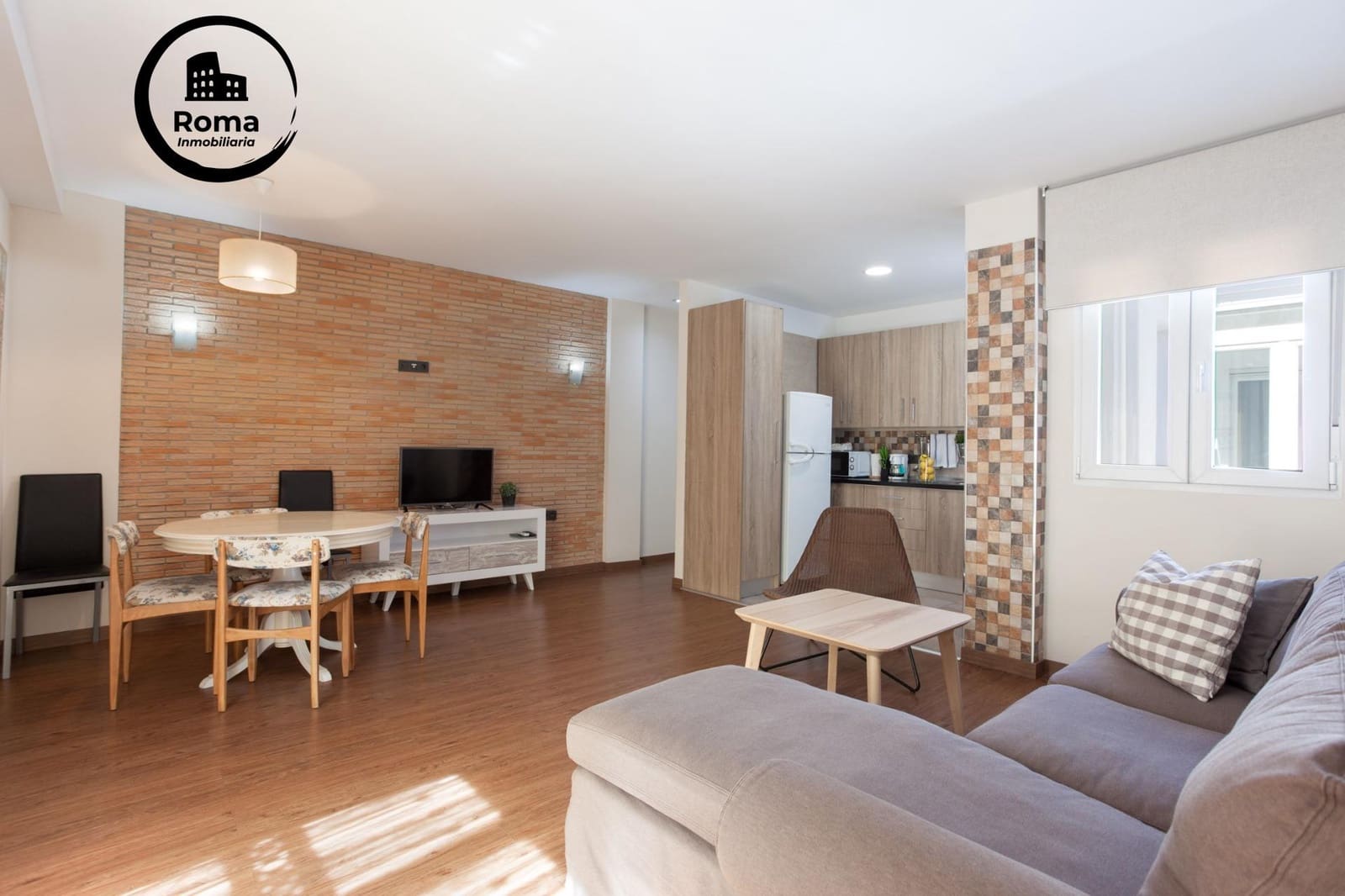 Apartamento de 15 habitaciones en Granada ciudad en venta - 1.175.000 € (Ref: 9652169)