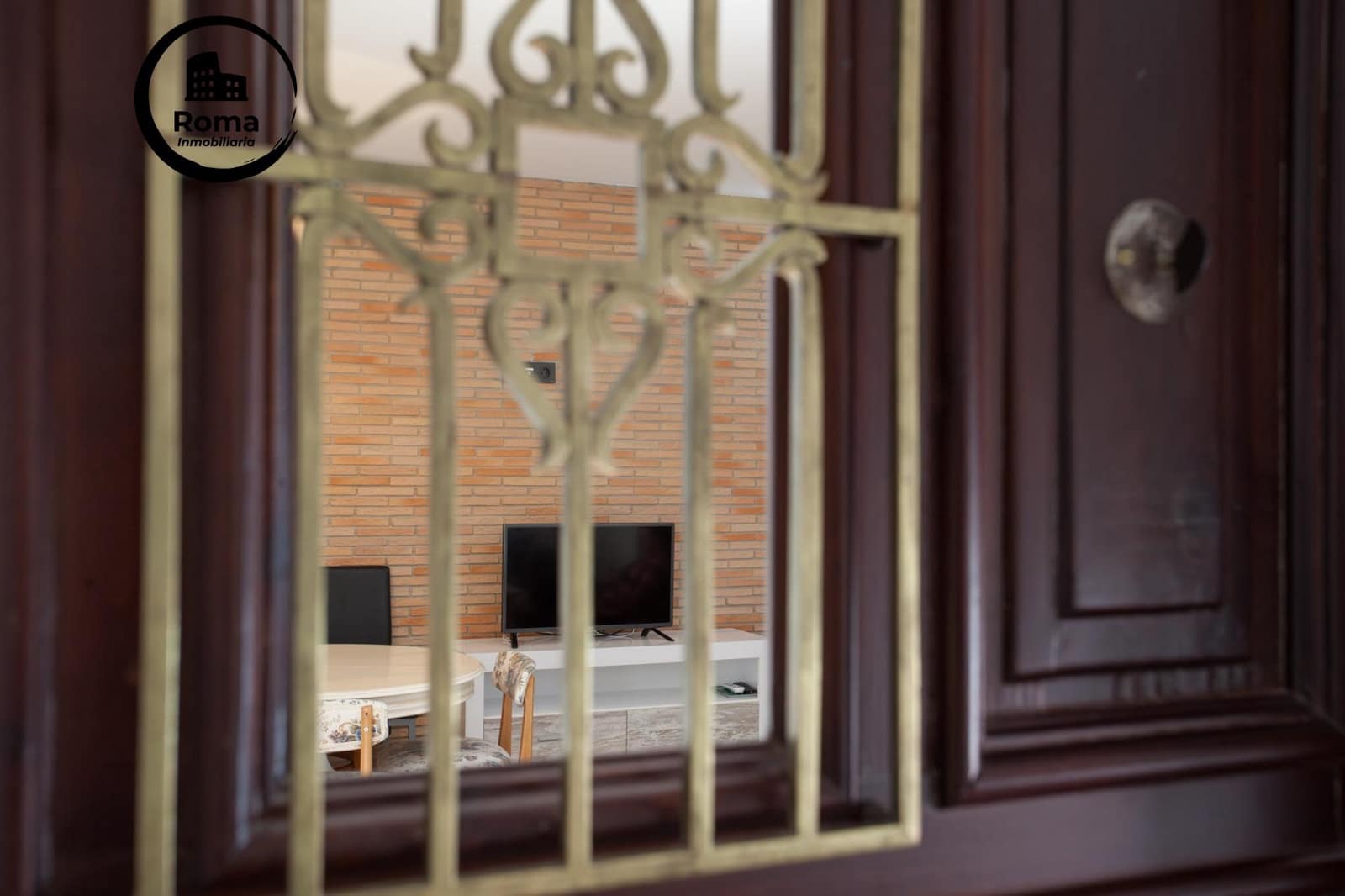 Apartamento de 15 habitaciones en Granada ciudad en venta - 1.175.000 € (Ref: 9652169)