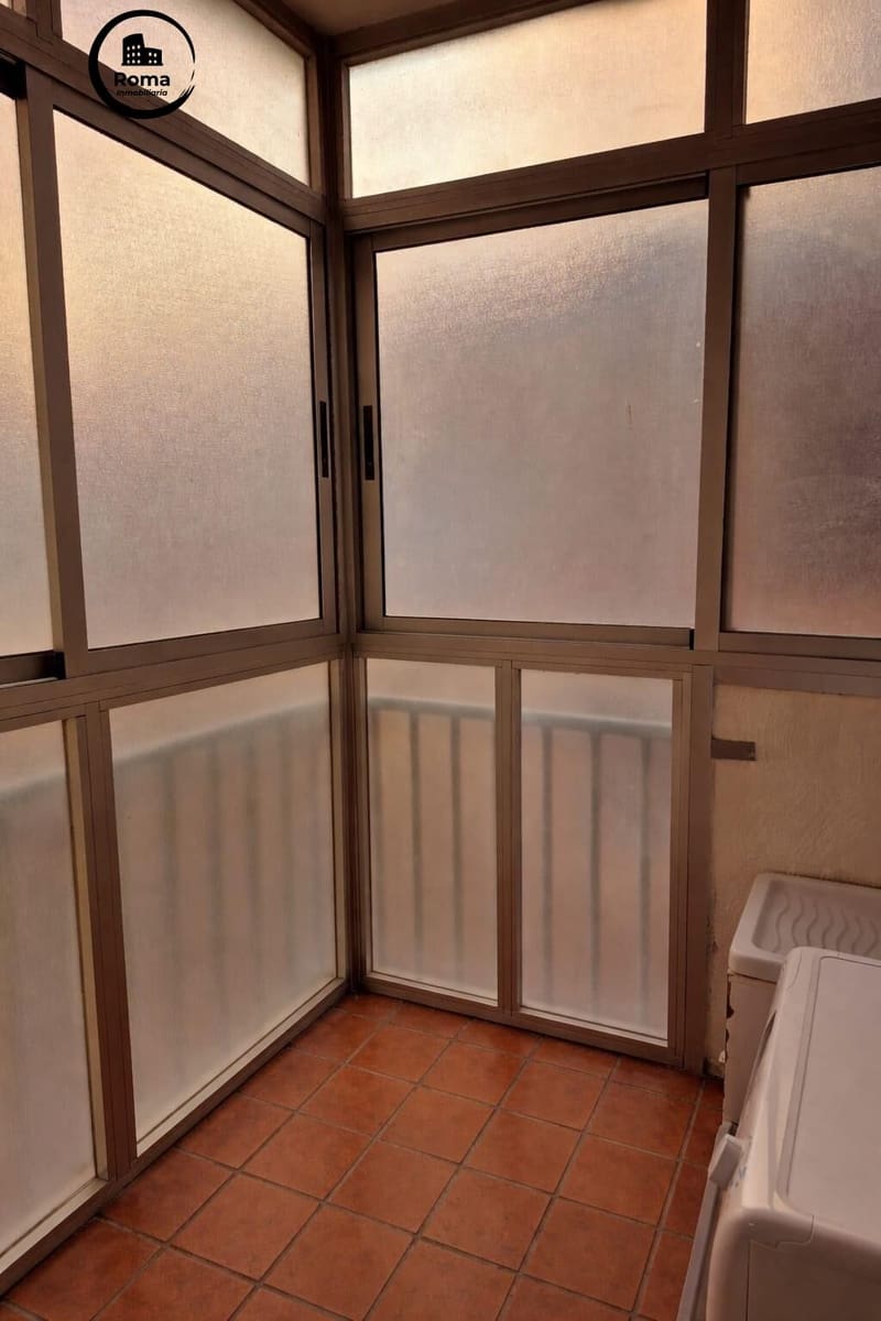 4 soverom Leilighet til salgs i Granada by med garasje - € 218 000 (Ref: 9656211)