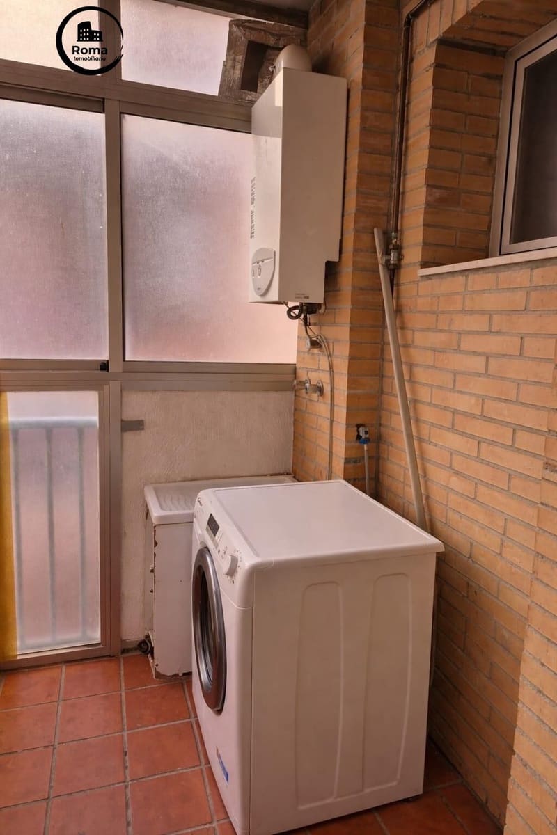 4 soverom Leilighet til salgs i Granada by med garasje - € 218 000 (Ref: 9656211)