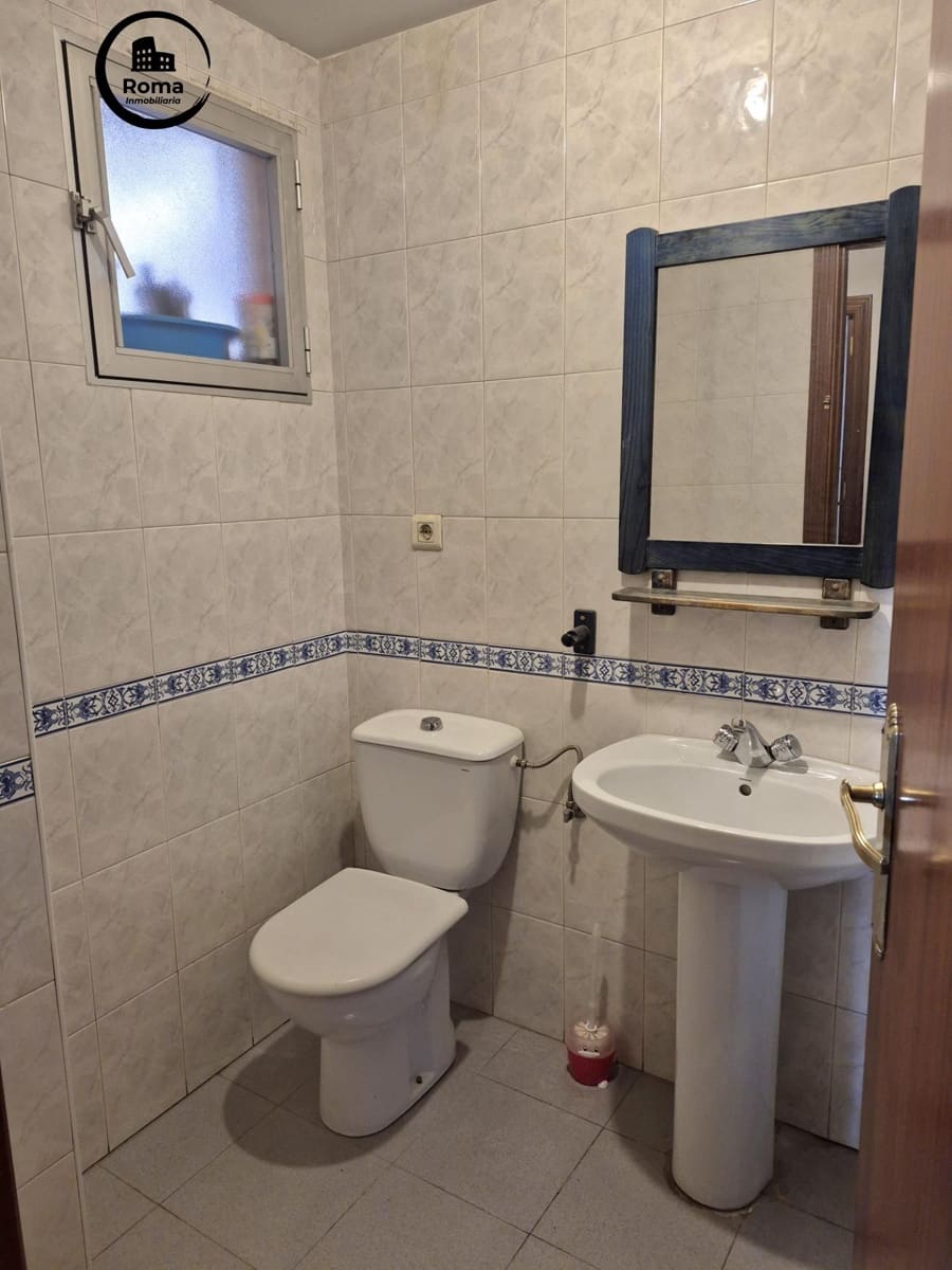 4 soverom Leilighet til salgs i Granada by med garasje - € 218 000 (Ref: 9656211)