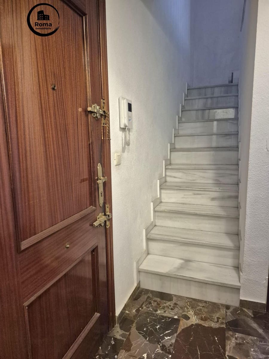 4 soverom Leilighet til salgs i Granada by med garasje - € 218 000 (Ref: 9656211)