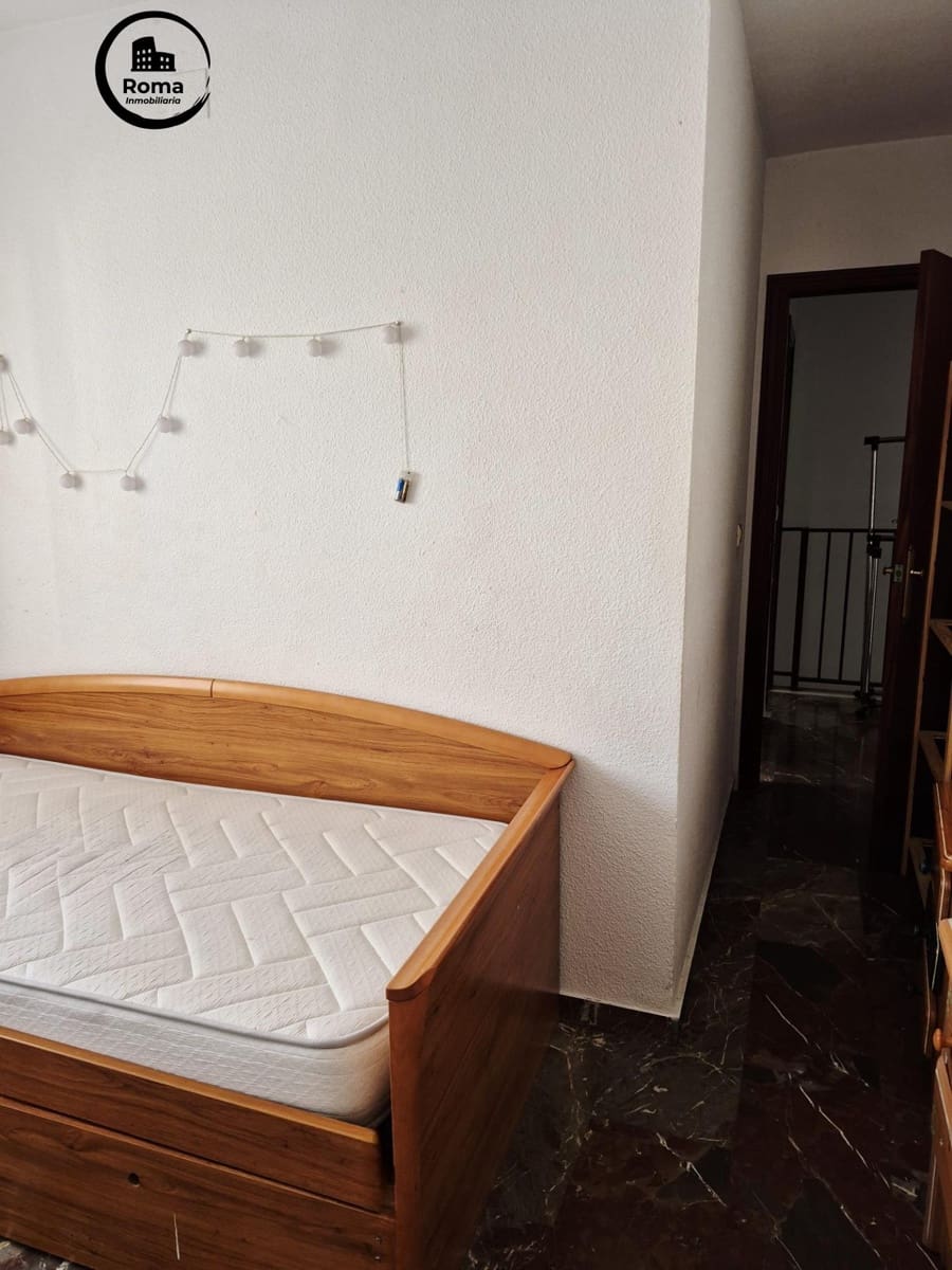 4 soverom Leilighet til salgs i Granada by med garasje - € 218 000 (Ref: 9656211)