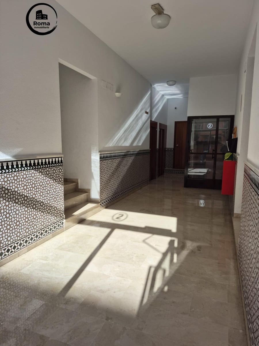 4 soverom Leilighet til salgs i Granada by med garasje - € 218 000 (Ref: 9656211)