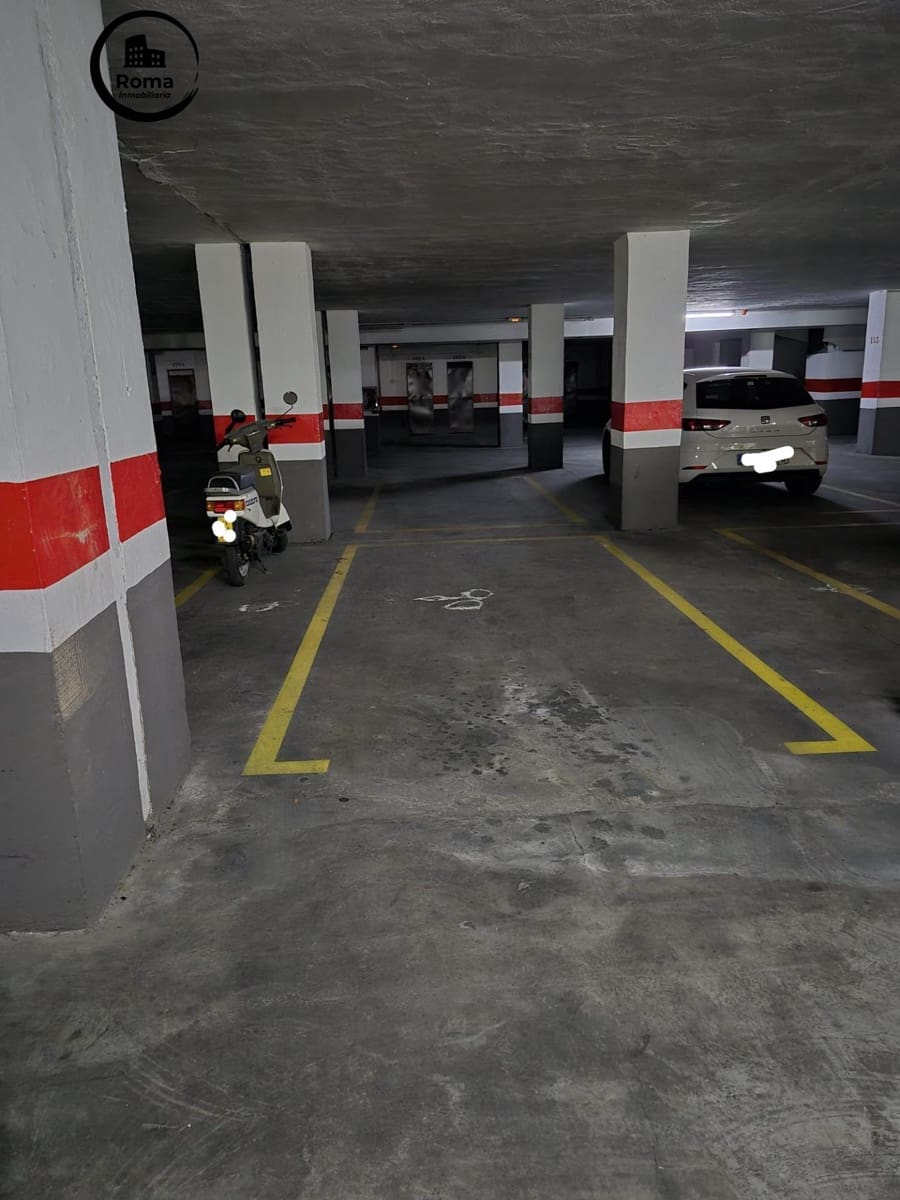 4 soverom Leilighet til salgs i Granada by med garasje - € 218 000 (Ref: 9656211)