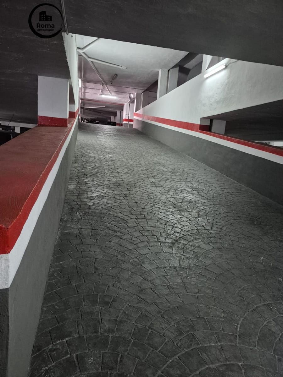 4 soverom Leilighet til salgs i Granada by med garasje - € 218 000 (Ref: 9656211)