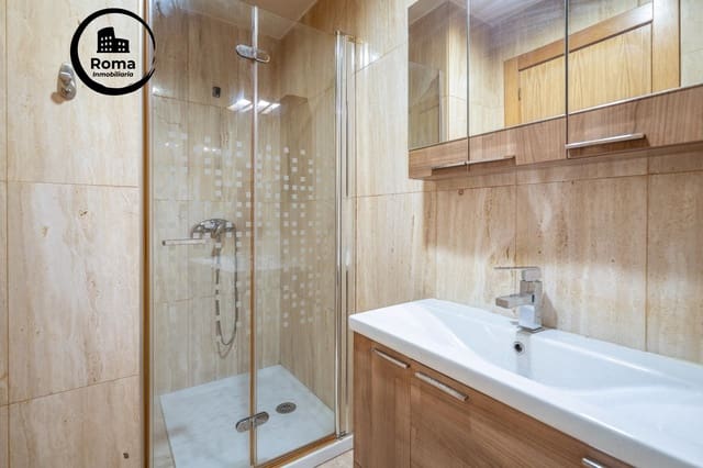 5 slaapkamer Flat te koop in Centro, Granada stad met garage - € 358.000 (Ref: 9656217)