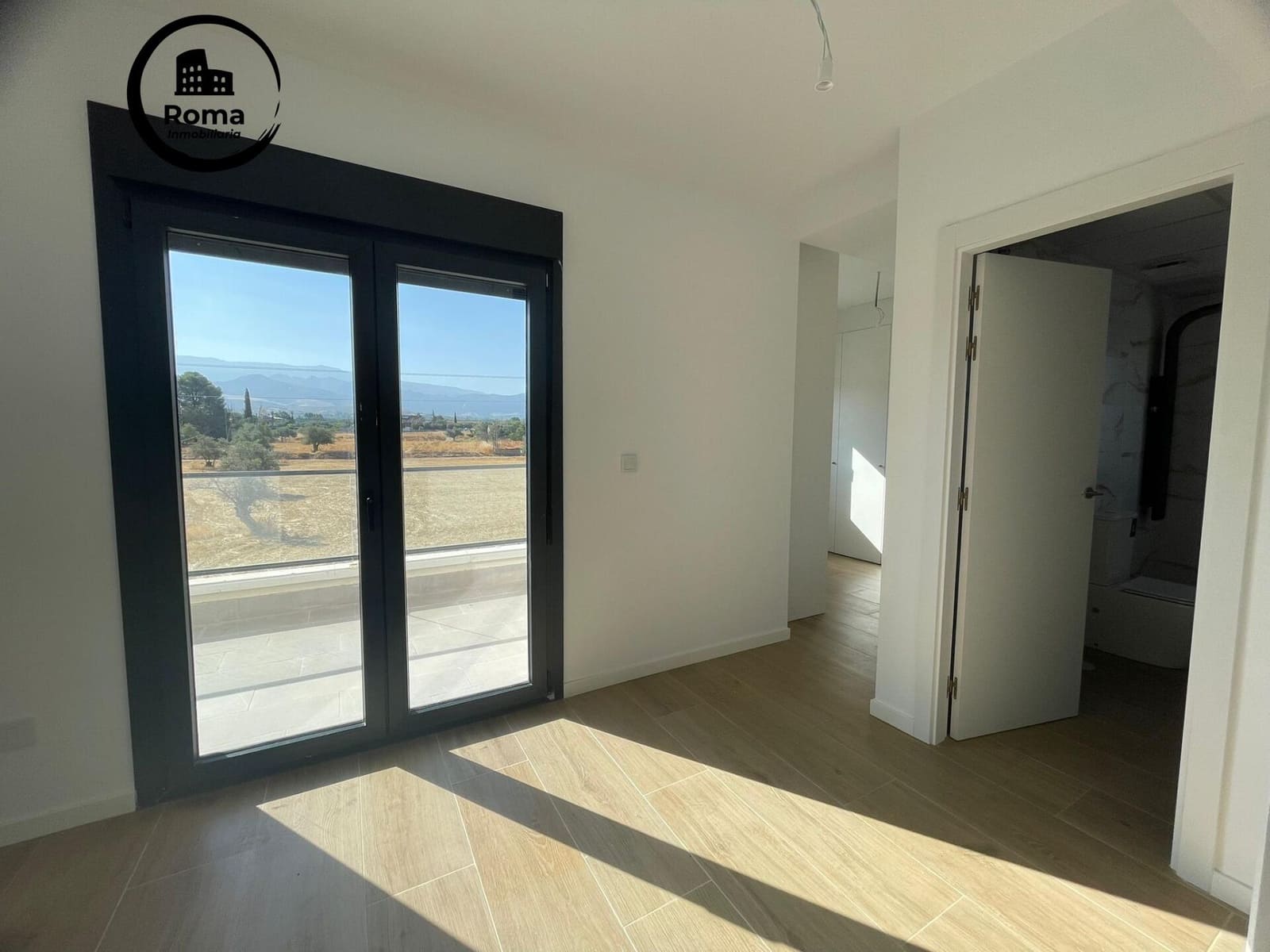 5 soveværelse Villa til salg i Alhendin med swimmingpool garage - € 450.000 (Ref: 9656219)