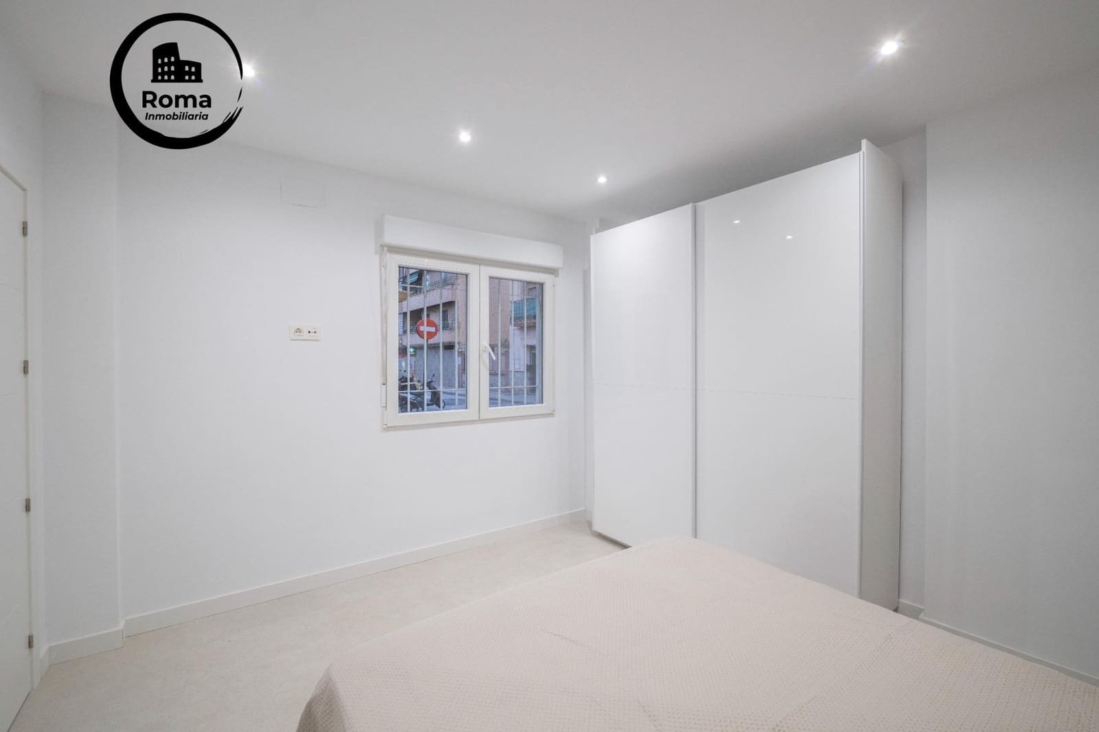 2 bedroom Flat for sale in Granada city - € 178,000 (Ref: 9663866)