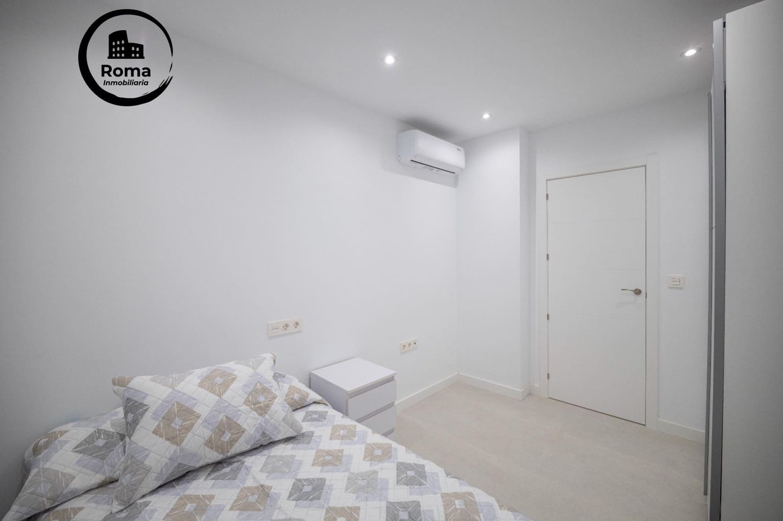 2 bedroom Flat for sale in Granada city - € 178,000 (Ref: 9663866)