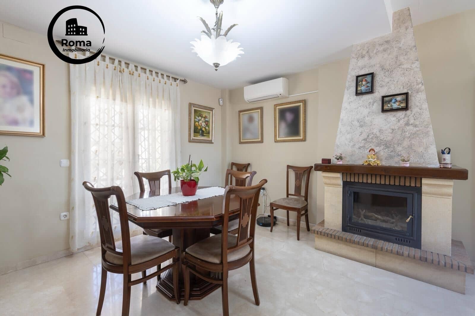 4 bedroom Semi-detached Villa for sale in Albolote with garage - € 299,900 (Ref: 9663884)