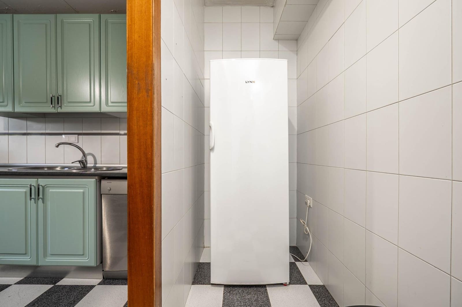 4 sypialnia Dom blizniak na sprzedaż w Huetor Vega z basenem - 315 000 € (Ref: 9663885)