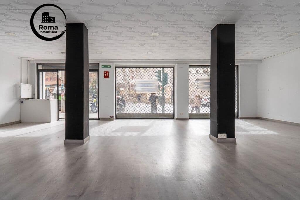 Commerciale in vendita in Granada citta - 235.000 € (Rif: 9666703)