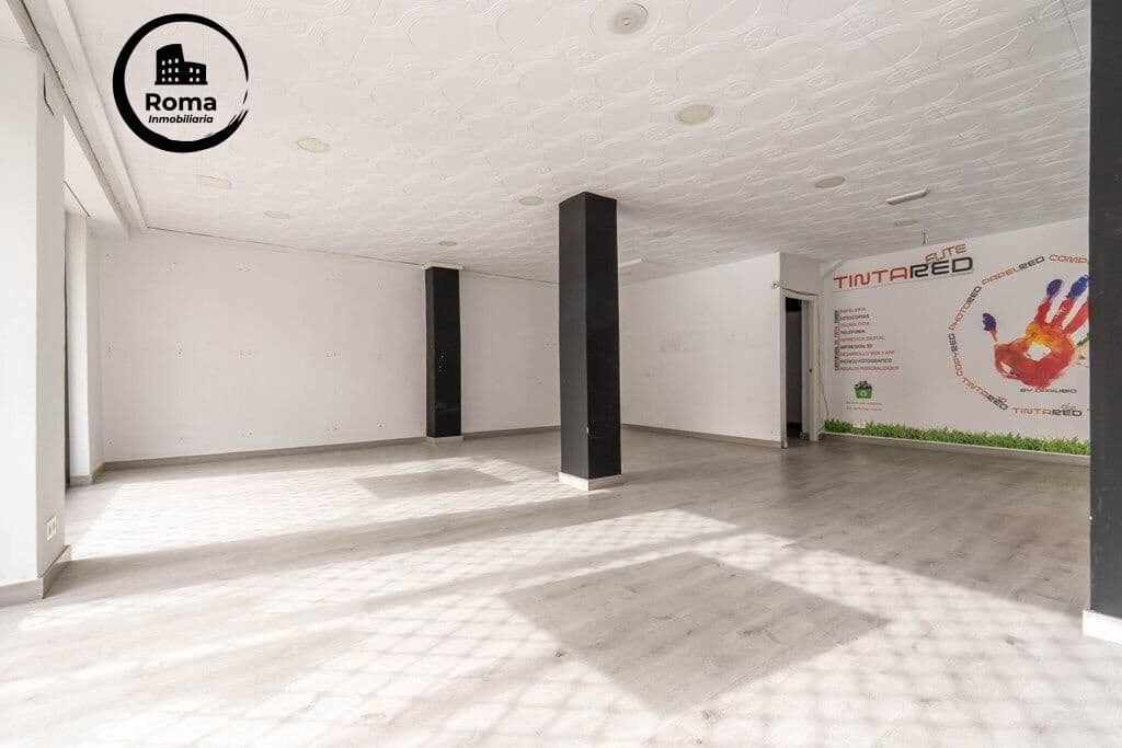 Commerciale in vendita in Granada citta - 235.000 € (Rif: 9666703)