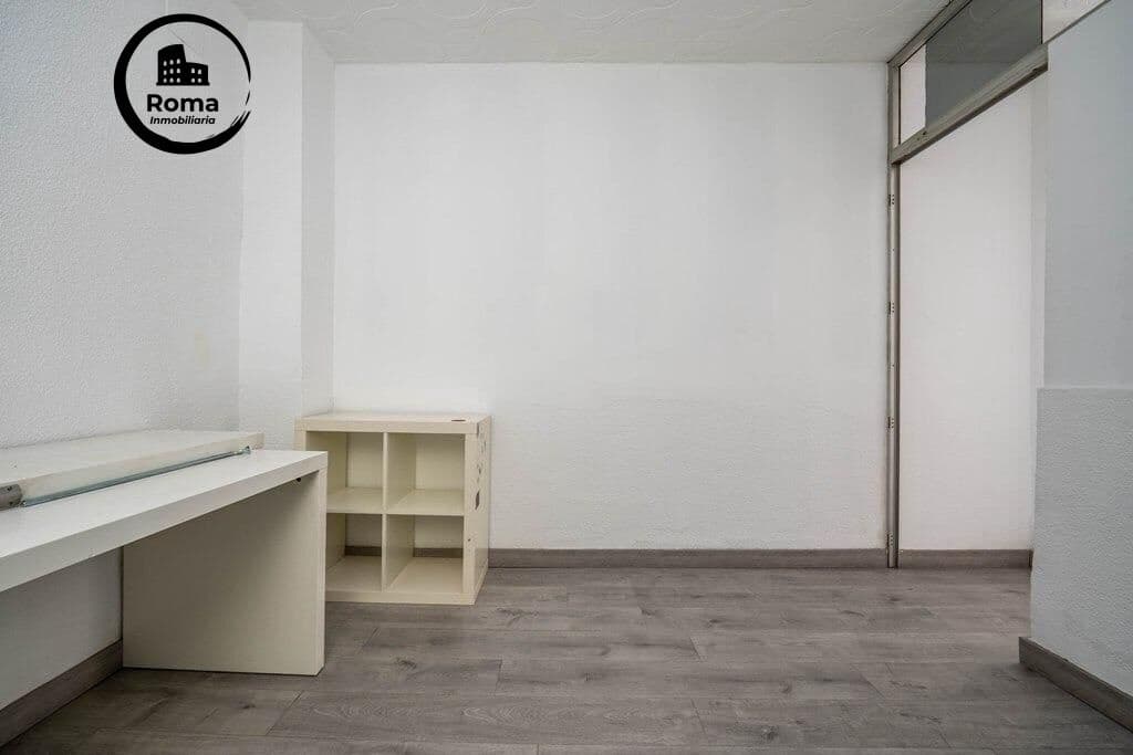 Commerciale in vendita in Granada citta - 235.000 € (Rif: 9666703)