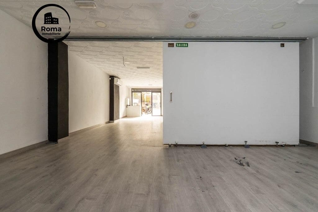 Commerciale in vendita in Granada citta - 235.000 € (Rif: 9666703)