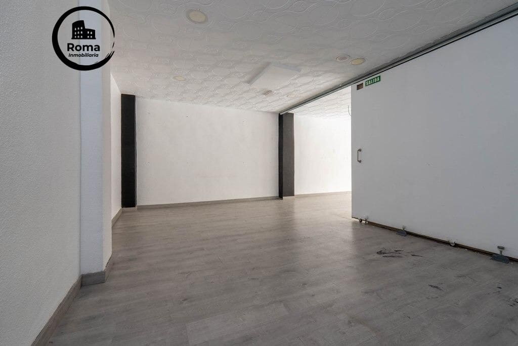 Commerciale in vendita in Granada citta - 235.000 € (Rif: 9666703)