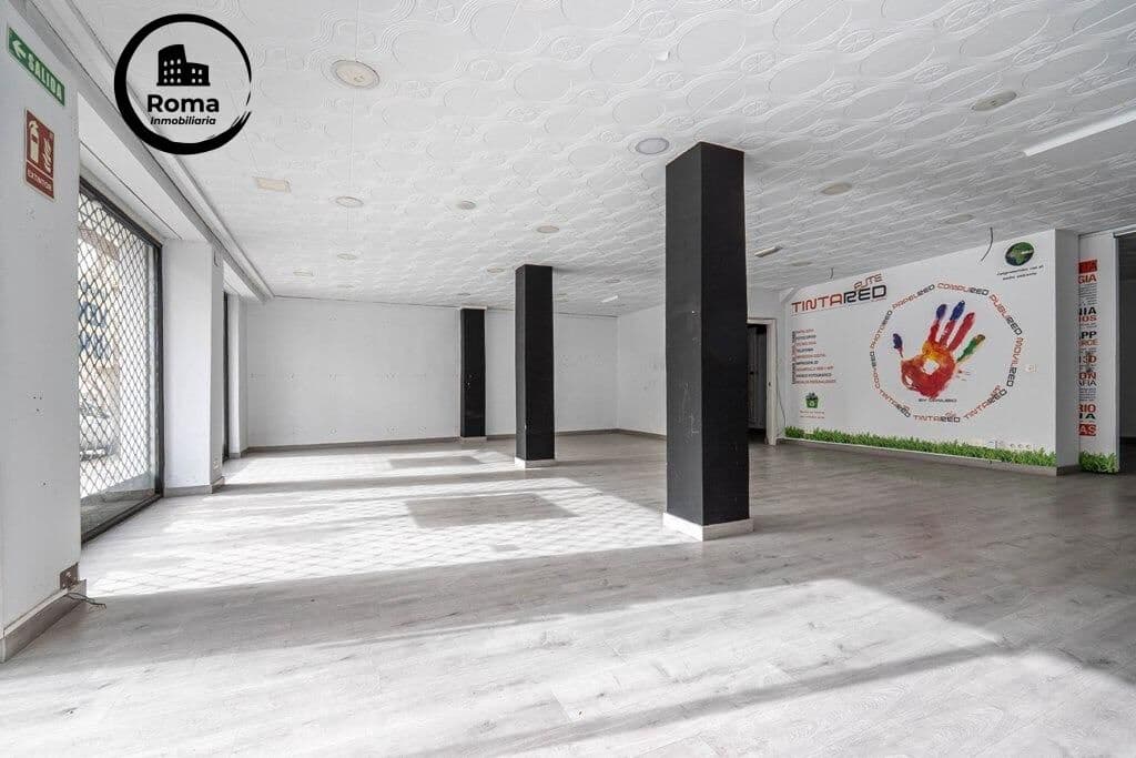 Commerciale in vendita in Granada citta - 235.000 € (Rif: 9666703)