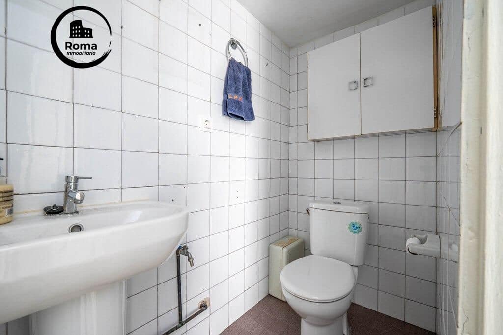 Commerciale in vendita in Granada citta - 235.000 € (Rif: 9666703)