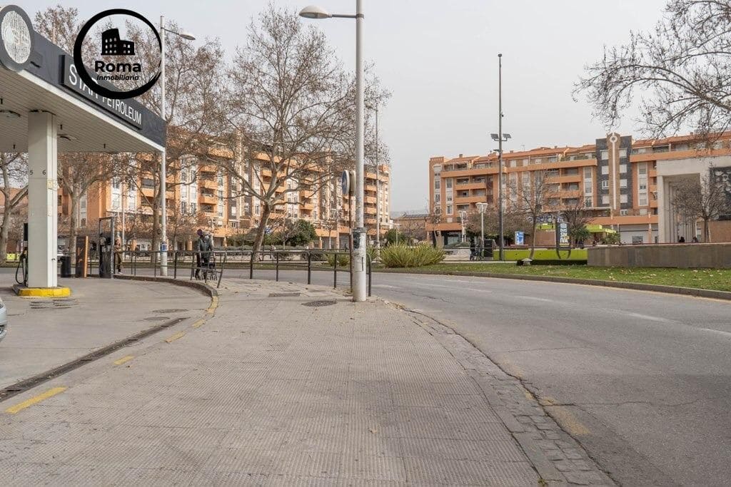 Commerciale in vendita in Granada citta - 235.000 € (Rif: 9666703)