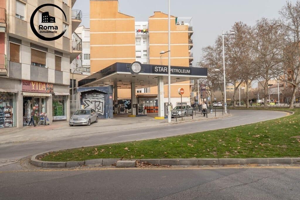 Commerciale in vendita in Granada citta - 235.000 € (Rif: 9666703)