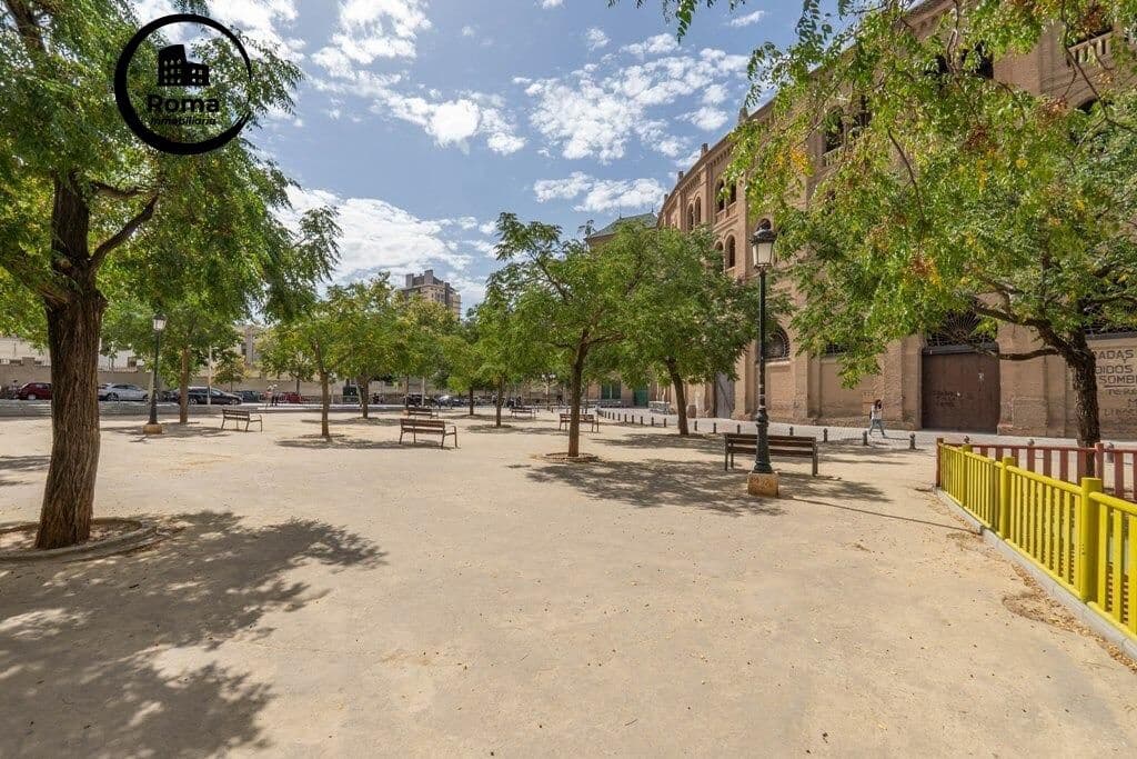 Commerciale in vendita in Granada citta - 235.000 € (Rif: 9666703)