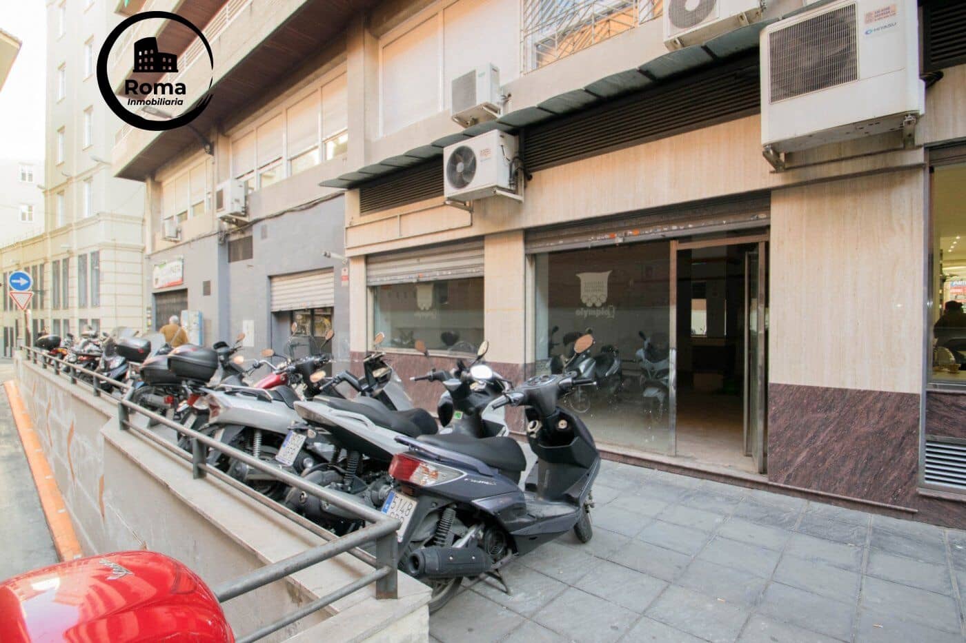 Local Comercial en Granada ciudad en venta - 235.000 € (Ref: 9666704)