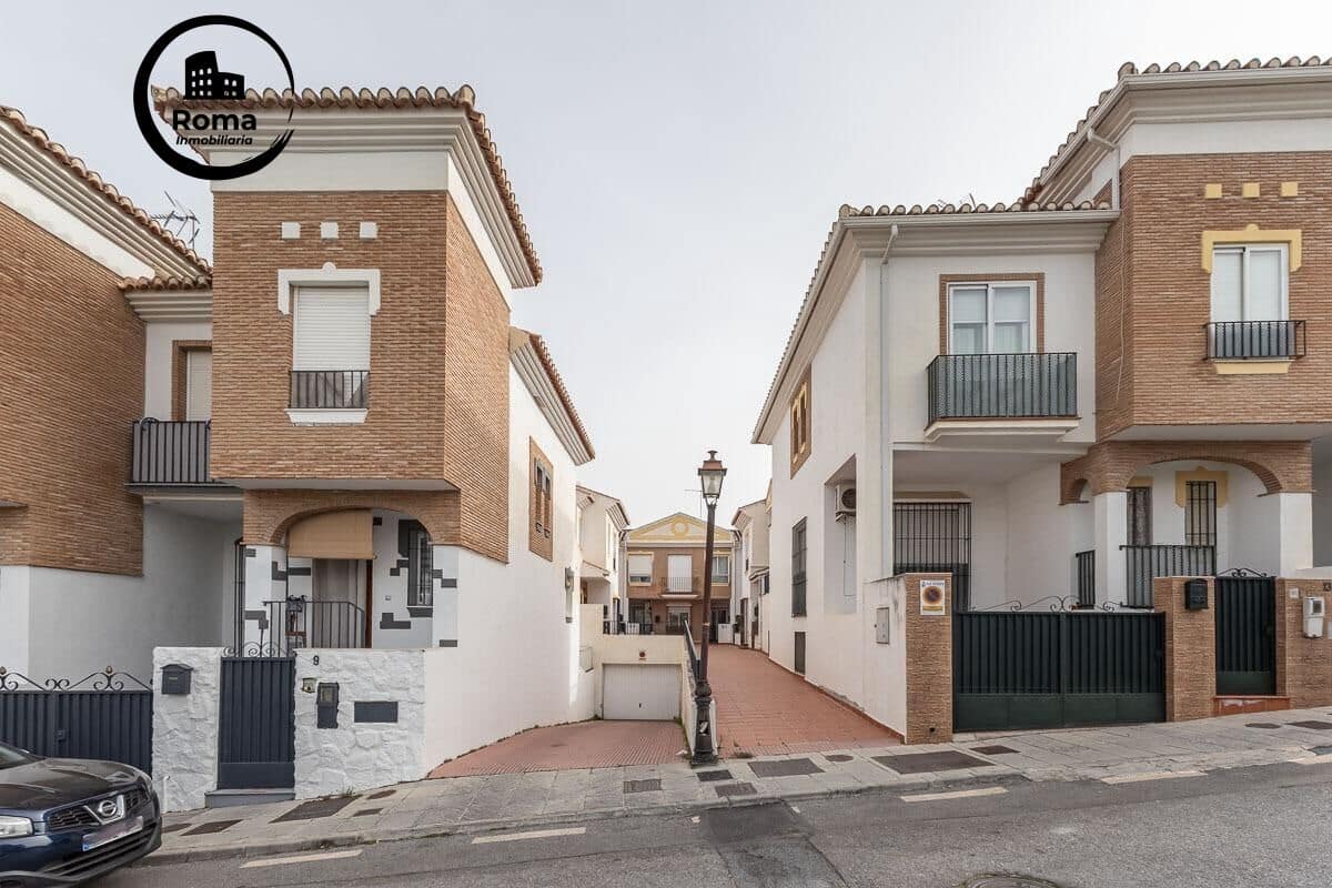 4 slaapkamer Rijtjeshuis te koop in La Zubia met garage - € 220.000 (Ref: 9666711)