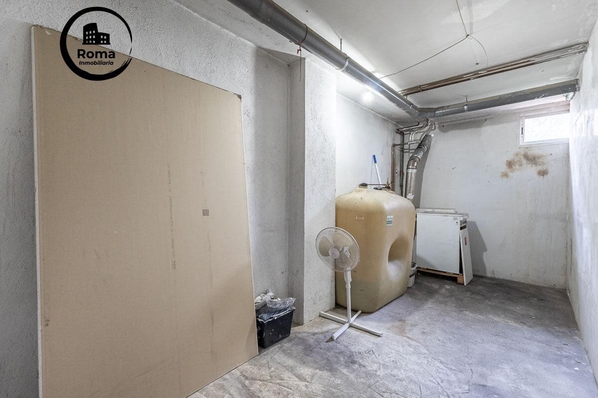 4 slaapkamer Rijtjeshuis te koop in La Zubia met garage - € 220.000 (Ref: 9666711)
