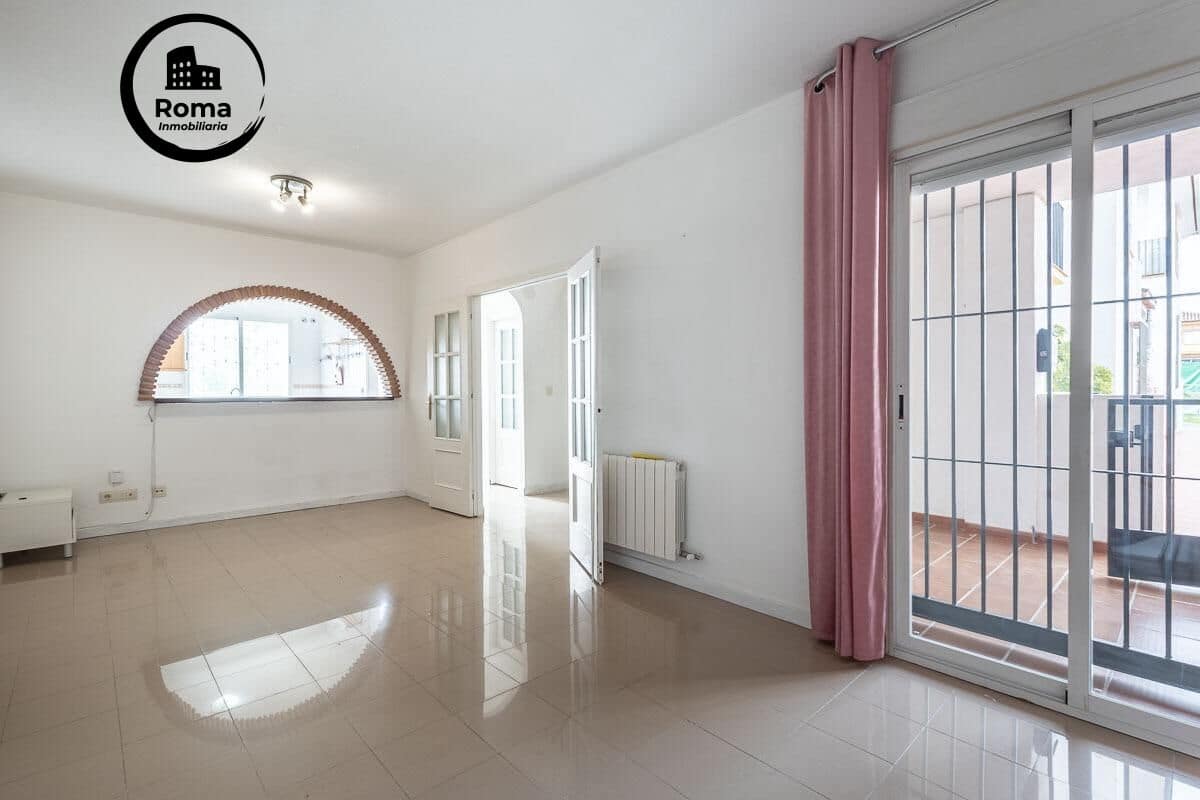 4 slaapkamer Rijtjeshuis te koop in La Zubia met garage - € 220.000 (Ref: 9666711)