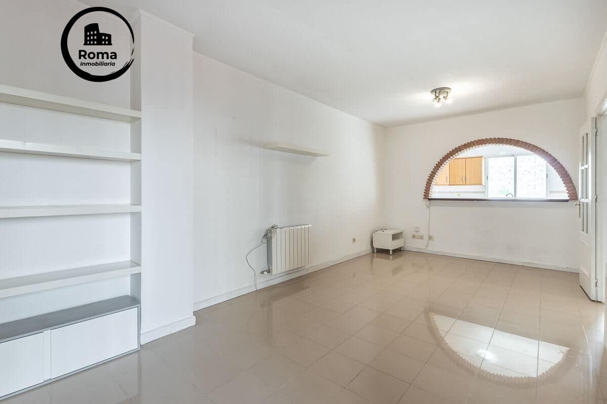 4 slaapkamer Rijtjeshuis te koop in La Zubia met garage - € 220.000 (Ref: 9666711)