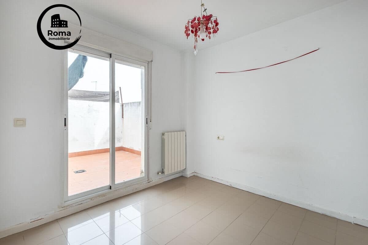 4 slaapkamer Rijtjeshuis te koop in La Zubia met garage - € 220.000 (Ref: 9666711)