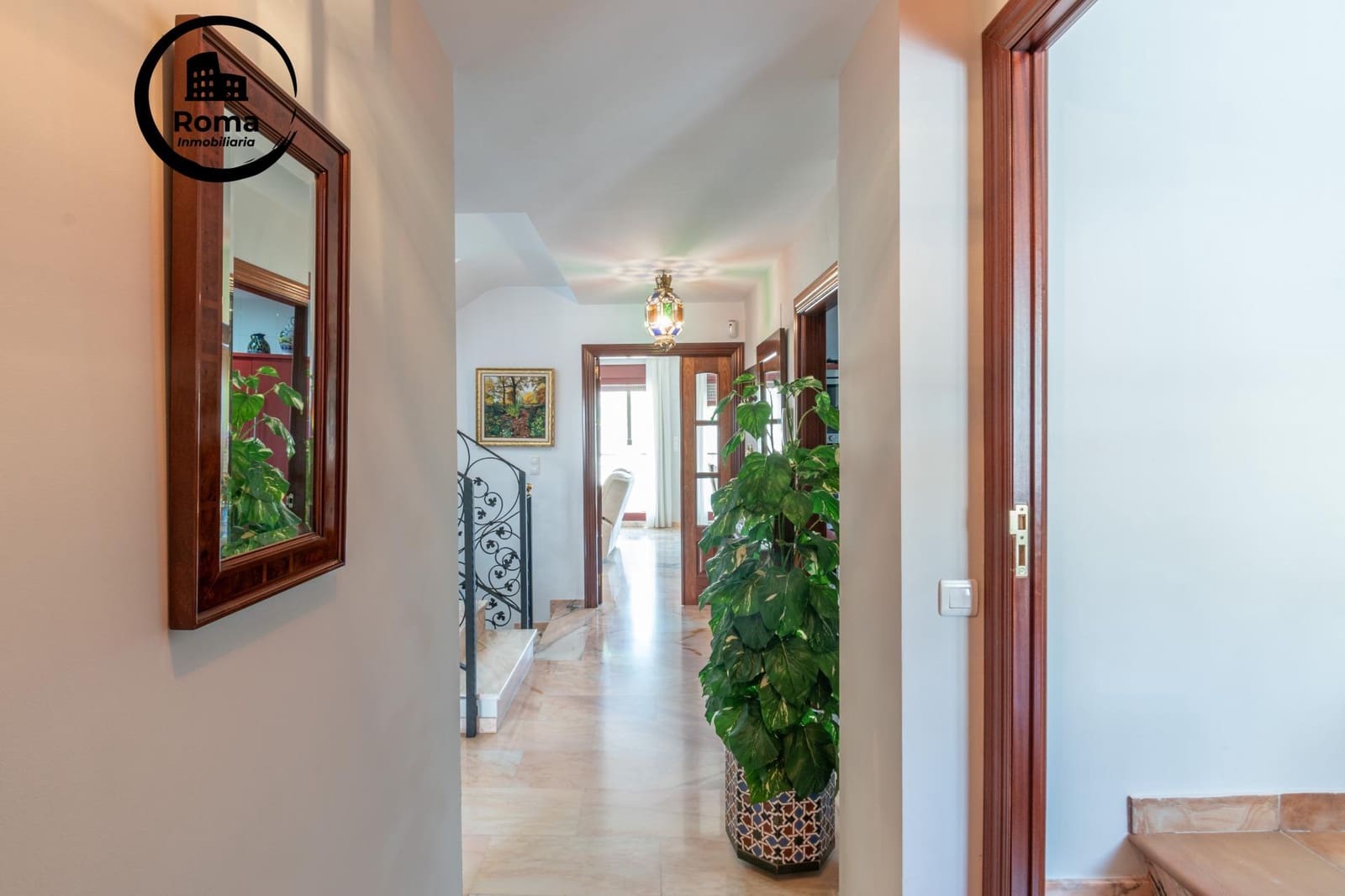 5 slaapkamer Halfvrijstaande villa te koop in Granada stad met zwembad garage - € 410.000 (Ref: 9666712)