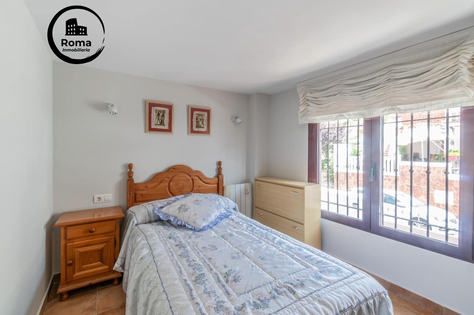 5 slaapkamer Halfvrijstaande villa te koop in Granada stad met zwembad garage - € 410.000 (Ref: 9666712)