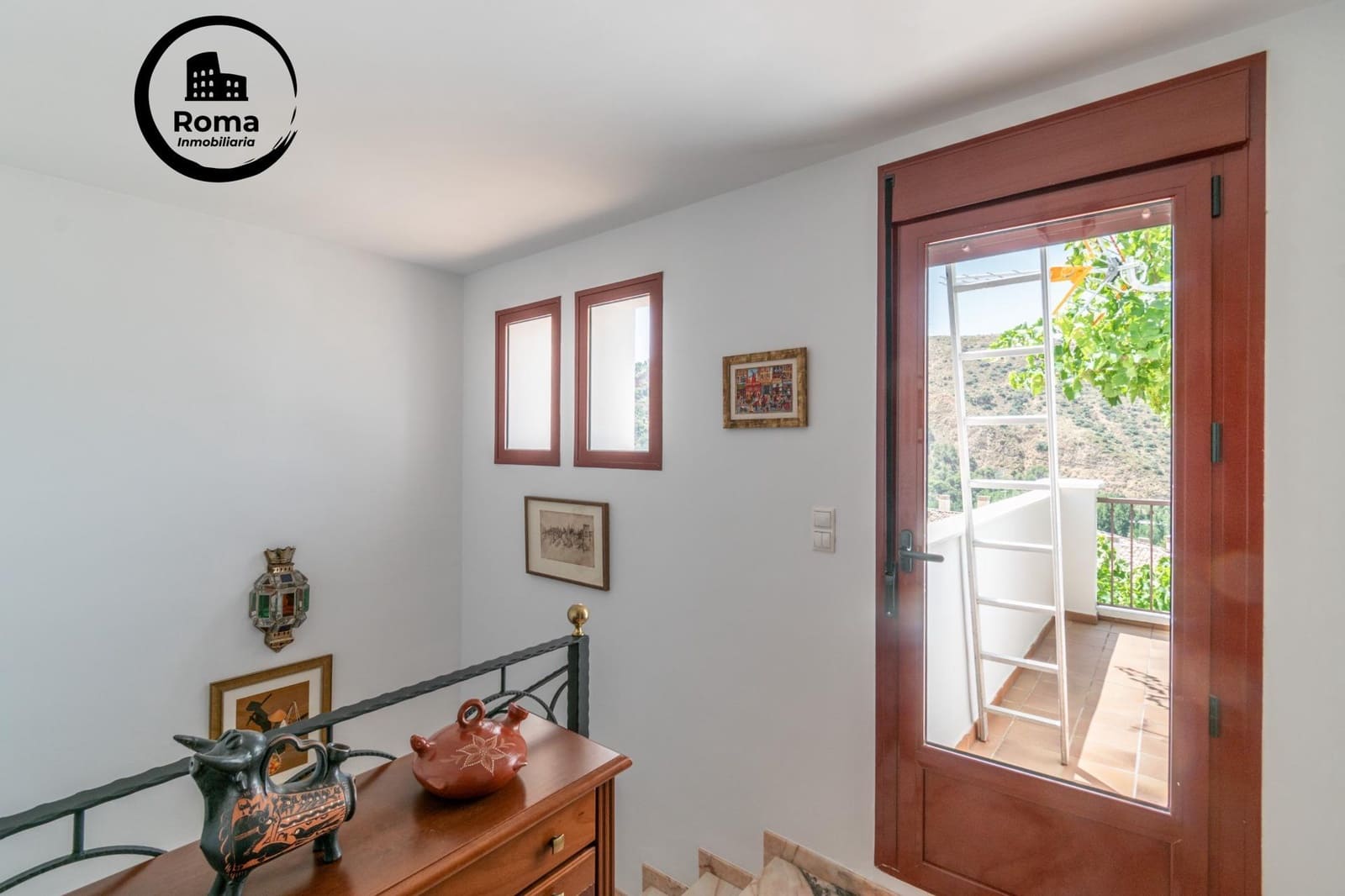 5 slaapkamer Halfvrijstaande villa te koop in Granada stad met zwembad garage - € 410.000 (Ref: 9666712)