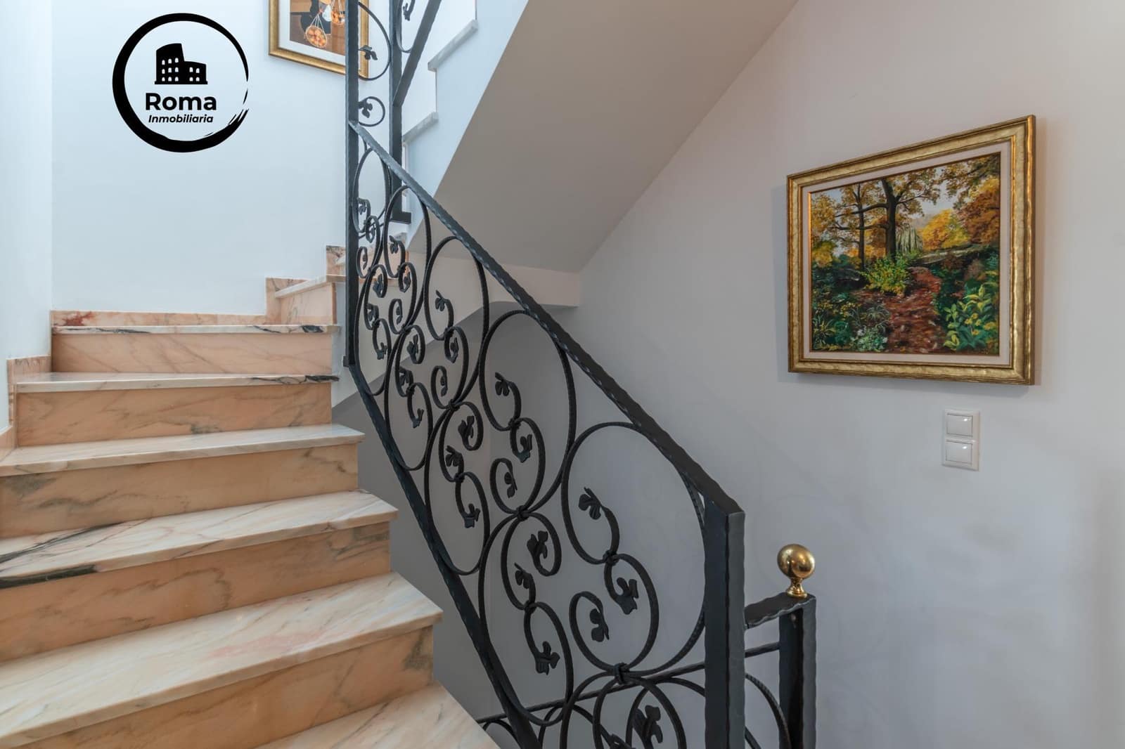 5 slaapkamer Halfvrijstaande villa te koop in Granada stad met zwembad garage - € 410.000 (Ref: 9666712)