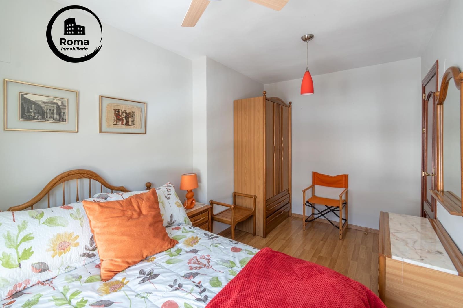 5 slaapkamer Halfvrijstaande villa te koop in Granada stad met zwembad garage - € 410.000 (Ref: 9666712)