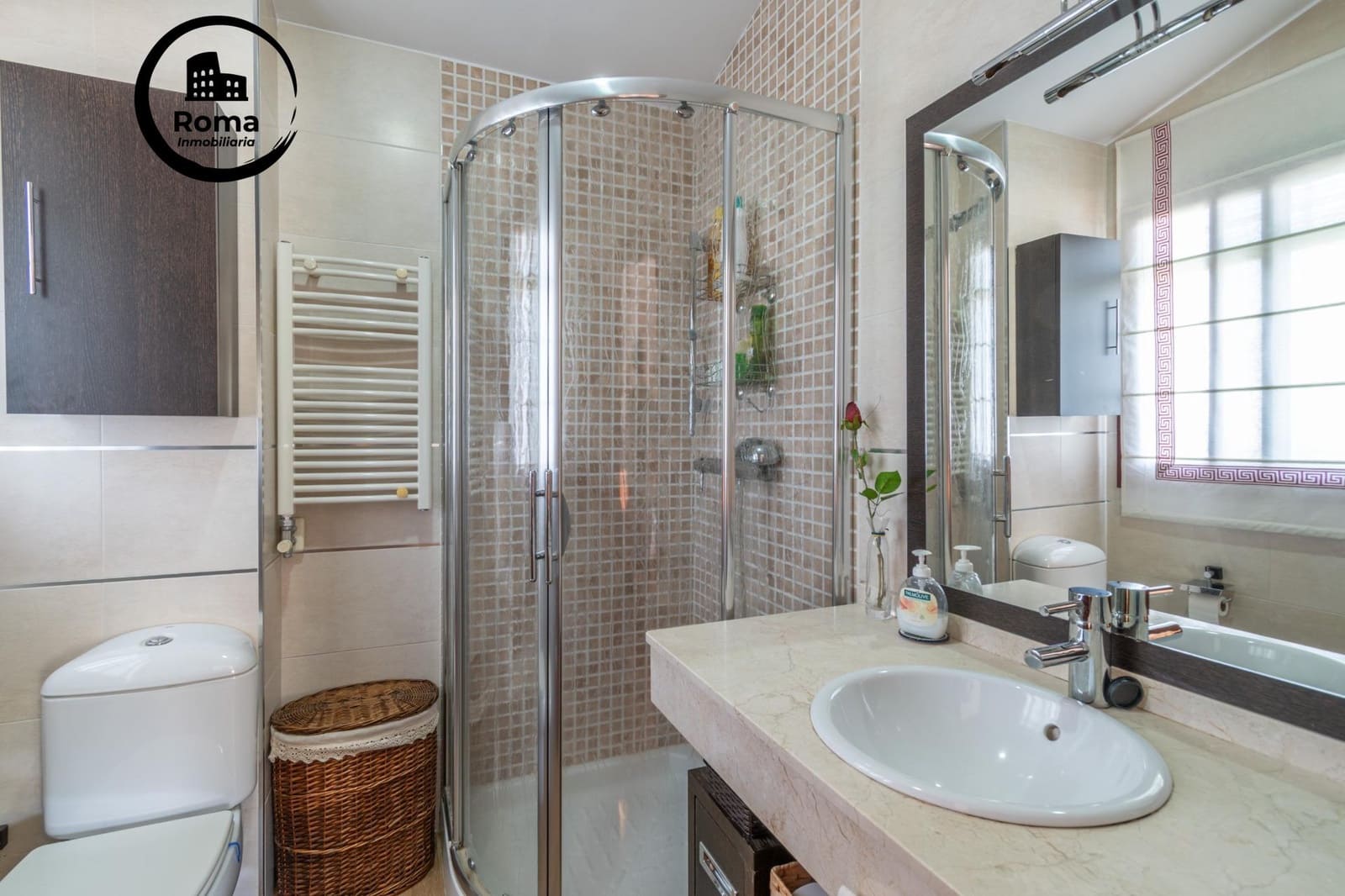 5 slaapkamer Halfvrijstaande villa te koop in Granada stad met zwembad garage - € 410.000 (Ref: 9666712)