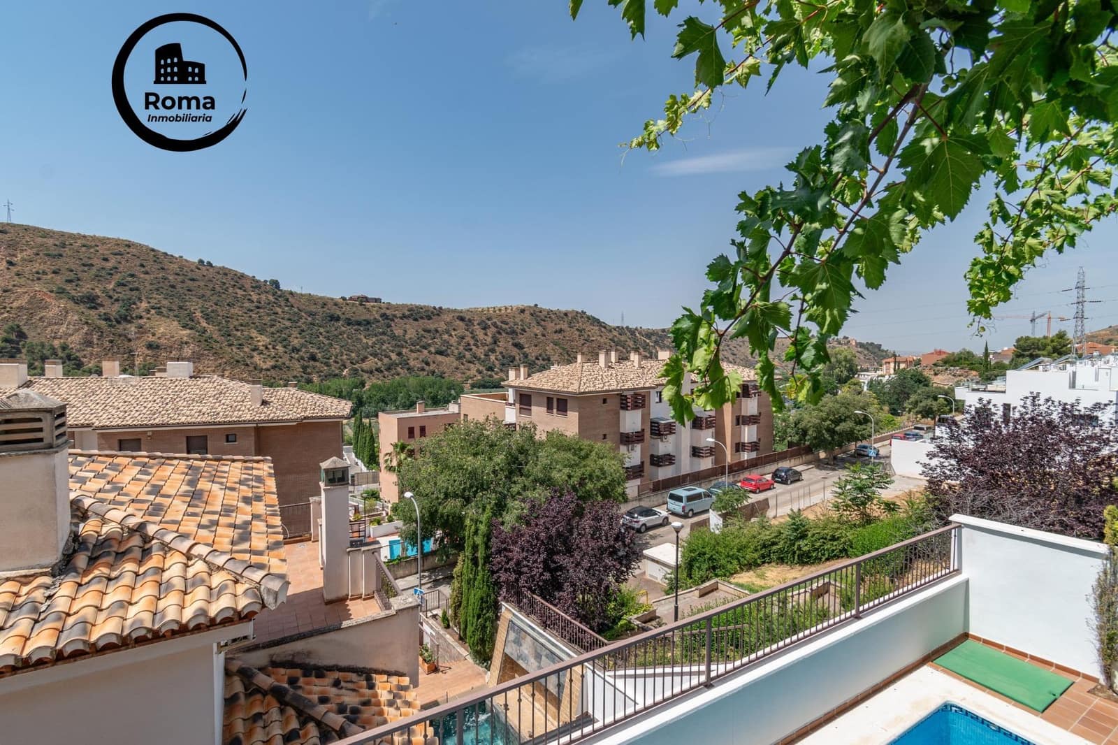 5 slaapkamer Halfvrijstaande villa te koop in Granada stad met zwembad garage - € 410.000 (Ref: 9666712)