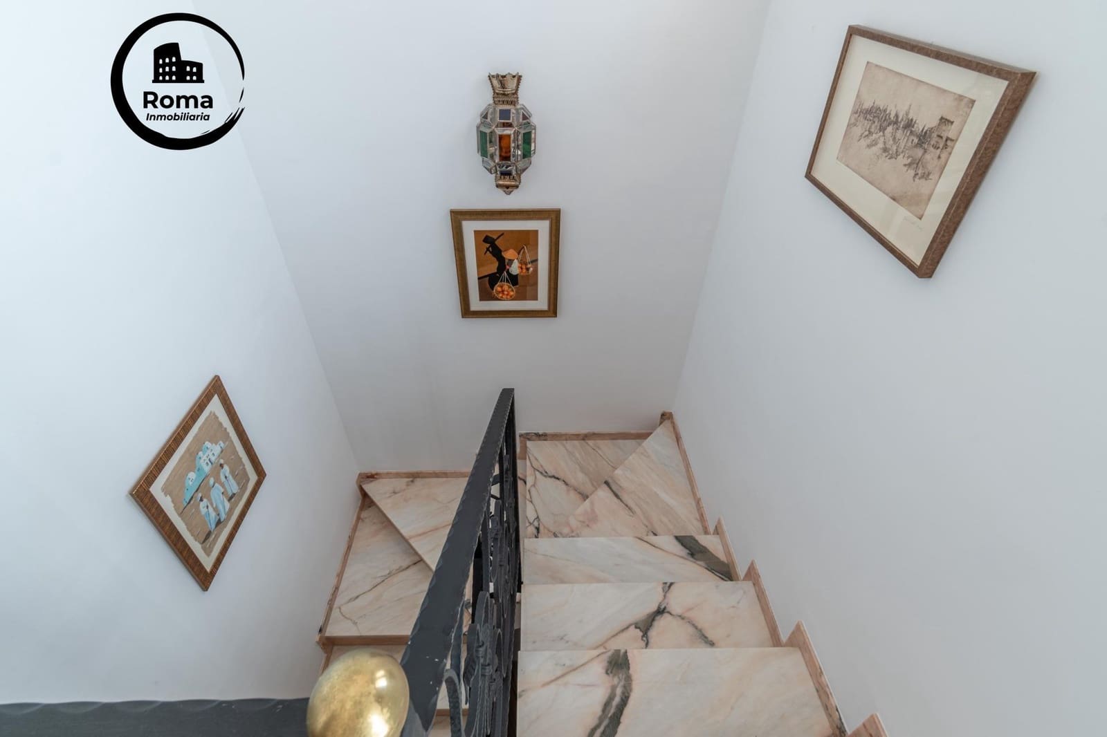 5 slaapkamer Halfvrijstaande villa te koop in Granada stad met zwembad garage - € 410.000 (Ref: 9666712)