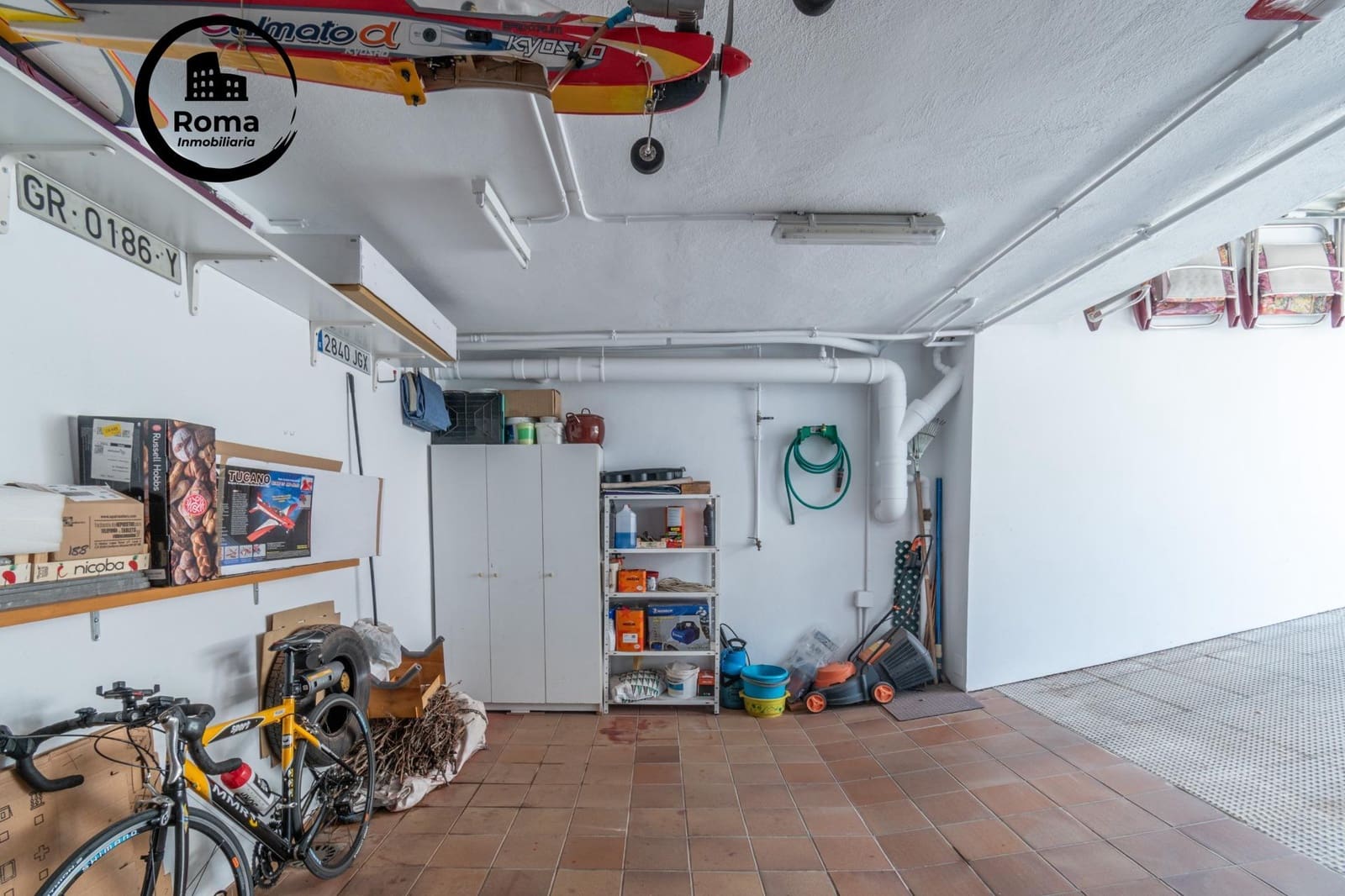 5 slaapkamer Halfvrijstaande villa te koop in Granada stad met zwembad garage - € 410.000 (Ref: 9666712)