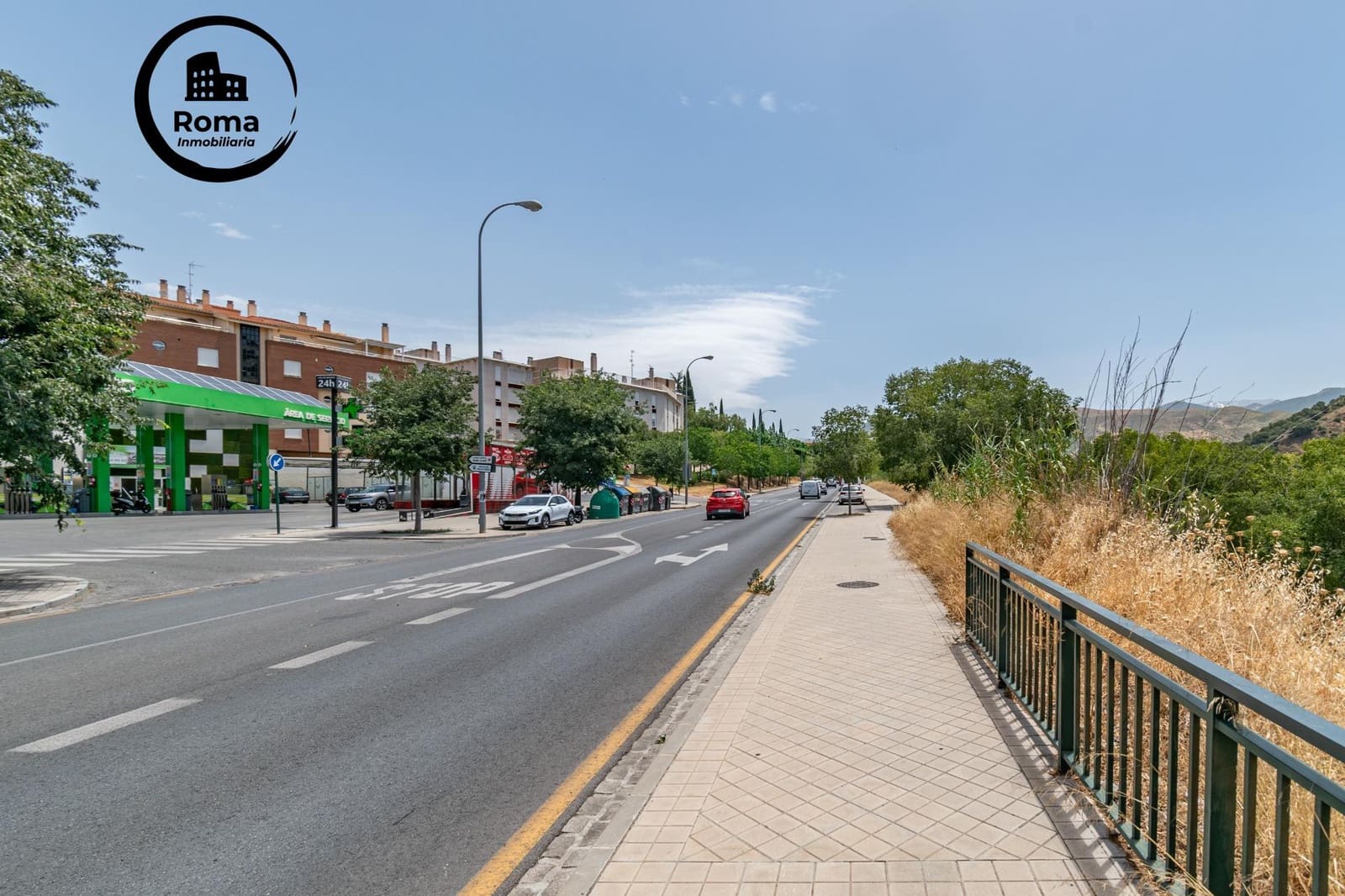 5 slaapkamer Halfvrijstaande villa te koop in Granada stad met zwembad garage - € 410.000 (Ref: 9666712)